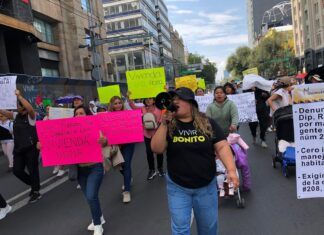 Integrantes de Nueva Aztlán marchan para exigir regularización de la tenencia de la tierra en la alcaldía Cuauhtémoc
