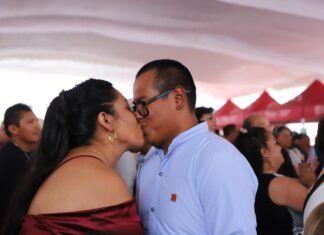 Participan 90 Parejas en Boda Comunitaria en Tecámac
