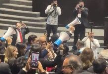 Priistas en la Cámara de Diputados interrumpieron sesión en San Lázaro