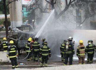 Suman 20 muertos por explosión de pipa en Iztapalapa