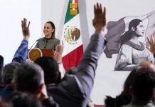 Palabras Más / ¡Títere!