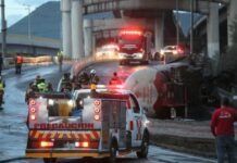 Suman 9 muertos por explosión de pipa en Iztapalapa