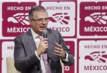 Ebrard llegó a Corea para Cumbre de la APEC