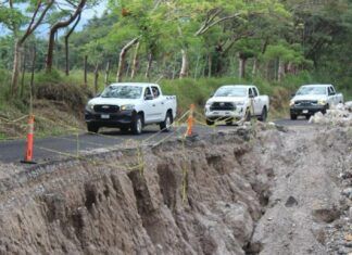 Suman 160 comunidades incomunicadas por fuertes lluvias en cinco estados