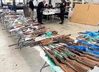 Incautan 400 armas en EU que tenían como destino México