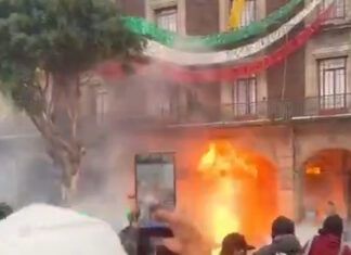 Marcha del 2 de octubre se tornó violenta a la llegada de manifestantes al Centro Histórico de CDMX