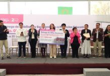 Presencia Rosi Wong Desfile de la Conmemoración de la Revolución Mexicana
