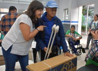 Entrega Nancy Núñez más de 700 aparatos de apoyo para personas con discapacidad