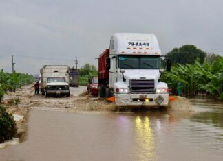 Fuertes lluvias en Tabasco dejan una persona muerta
