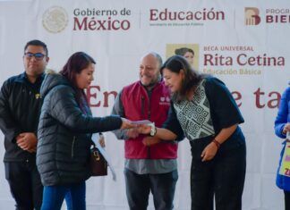 Gobierno de México entrega Becas Rita Cetina a estudiantes de secundaria en Azcapotzalco