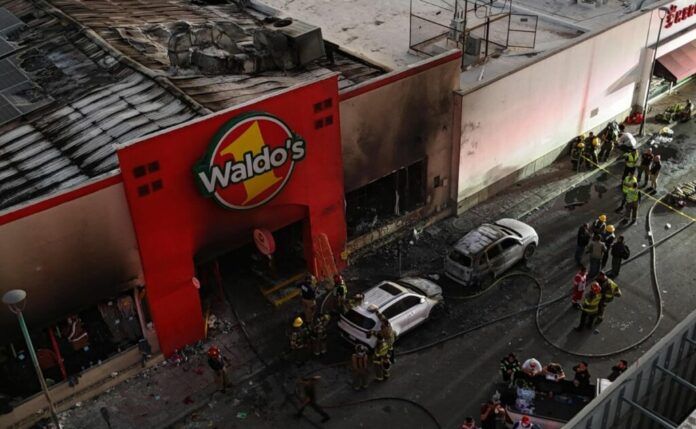 incendio-en-tienda-waldos-de-hermosillo-sonora-1024x631