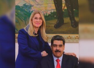 Se Comenta Solo Con / Piltrafa