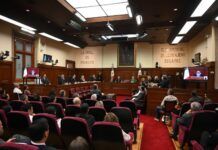 Ministros de SCJN renuncian a nuevas camionetas tras polémica