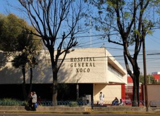 En Hospital General de Xoco roban insumos que llevan familiares de pacientes
