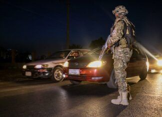 Pakistán bombardea Kabul y declara entrar en “guerra abierta” con Afganistán