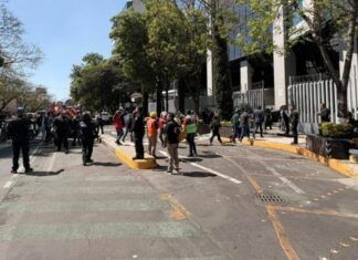 Desalojan torre del Poder Judicial de la Federación por amenaza de bomba