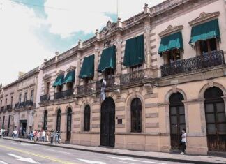 Poder Público / Prohibirán contratación de deuda pública a largo plazo en Michoacán