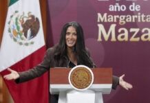 Se Comenta Solo Con / La Máscara De Salma