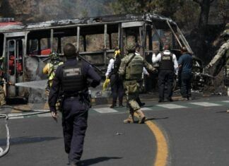 Reanudan corridas de transporte tras violencia por abatimiento de ‘el Mencho’