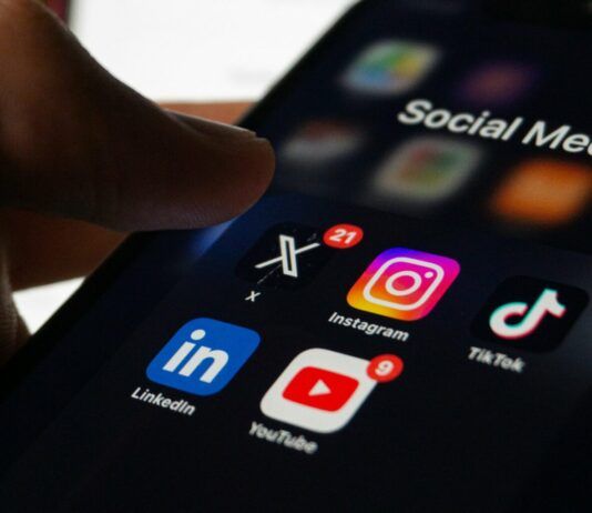 Algoritmos de redes sociales dañan a niños y deben ser rediseñados: Ravi Iyer