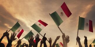 TEXTUAL-es / Mexicanos: Felices, aunque duela