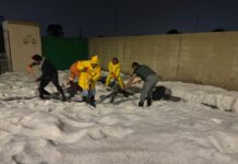 Bomberos y ODAPAS atienden afectaciones por lluvia y granizo en comunidades de Tecámac