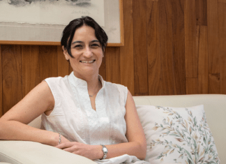 TEXTUAL-es / Mujeres: avances y realidades