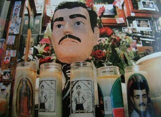 Palabras Más / ¿De capos a santos?