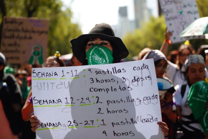 ONG urgen eliminar delito de aborto en México, a 19 años de despenalización en la capital