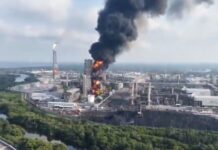 Sheinbaum vincula incendio en refinería Dos Bocas a calor del proceso de coquización