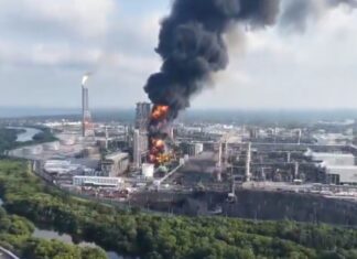 Sheinbaum vincula incendio en refinería Dos Bocas a calor del proceso de coquización