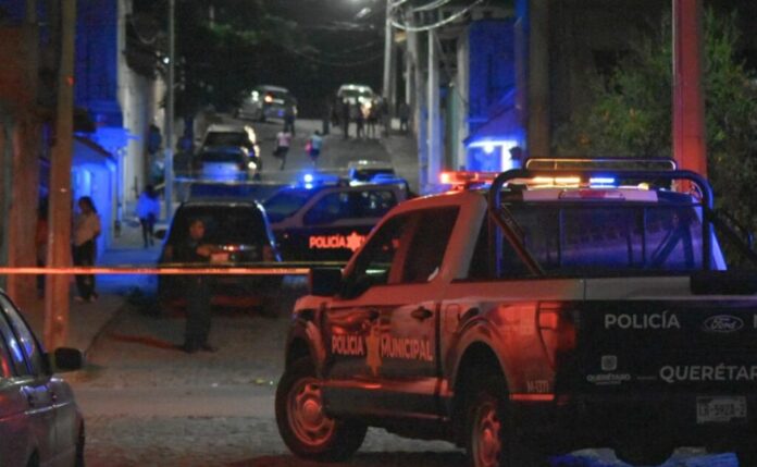 calle-acordonada-en-queretaro-por-asesinato-de-adolescente-1024x631