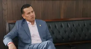 Poder Público / El dedo decidirá, no encuestas
