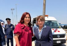 Alcaldesa Rosi Wong acompaña a la gobernadora Delfina Gómez en ceremonia de mando militar en la base aérea de Santa Lucia