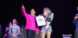 Un espectáculo inolvidable: Arrancan los festejos del día de las madres con concierto de María José en la Feria Regional 2026