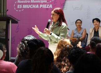 Alcaldesa Rosi Wong entrega apoyos a 142 familias afectadas por lluvias e incendios; reafirma compromiso con el pueblo tecamaquense
