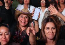 Gobierno de la presidenta municipal Rosi Wong reconoce el incansable trabajo del magisterio tecamaquense el día del maestro
