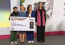 Jóvenes mexicanas reciben boletos para vivir la inauguración del Mundial 2026