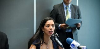 Gobierno y Morena ven al ajolote como elemento propagandístico; en 2022 alteraron su hábitat