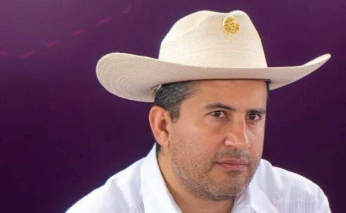 carlos-manzo-alcalde-de-uruapan-1024x631
