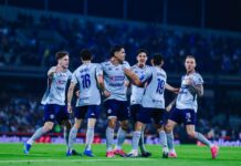 Se Comenta Solo Con / Patanes