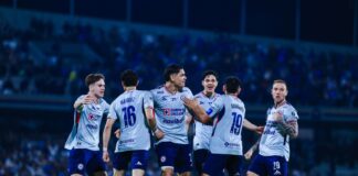 Se Comenta Solo Con / Patanes