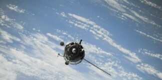 Lanzamiento masivo de satélites llena de hollín la atmósfera superior