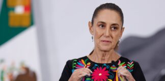 Palabras Más / ¿Crítica bajo control?