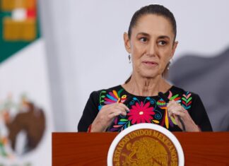 Palabras Más / ¿Crítica bajo control?