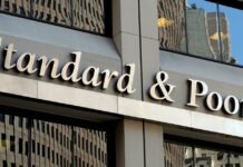 S&P cambia de estable a negativa la nota soberana de México