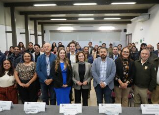 Poder Público / Reconoce ACNUR trabajo de la CEDH en el desplazamiento forzado. II/III