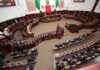 Se Comenta Solo Con / Democracias A La Medida