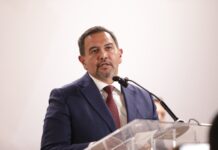 Cruz Pérez Cuéllar pide licencia en Ciudad Juárez para buscar candidatura de Morena a la gubernatura en 2027