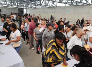 Gobierno de la alcaldesa Rosi Wong entrega apoyos a 270 familias afectadas por inundaciones en Tecámac